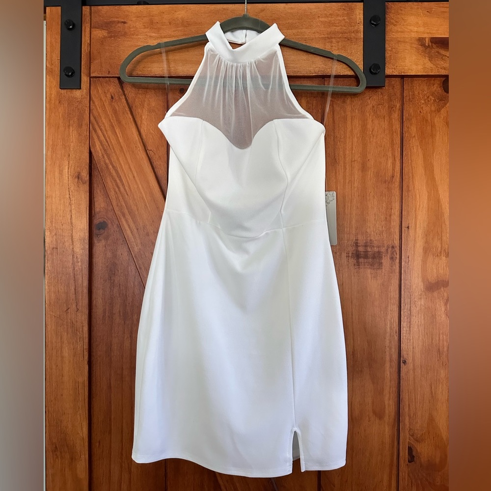 NWT  White Dress Size M